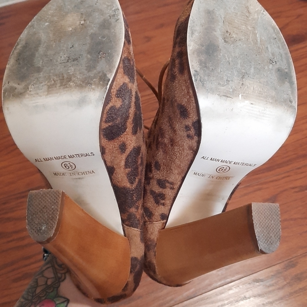 Leopard Print Oxfords - Picture 6 of 8